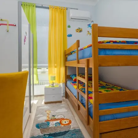 Croadria Apartment